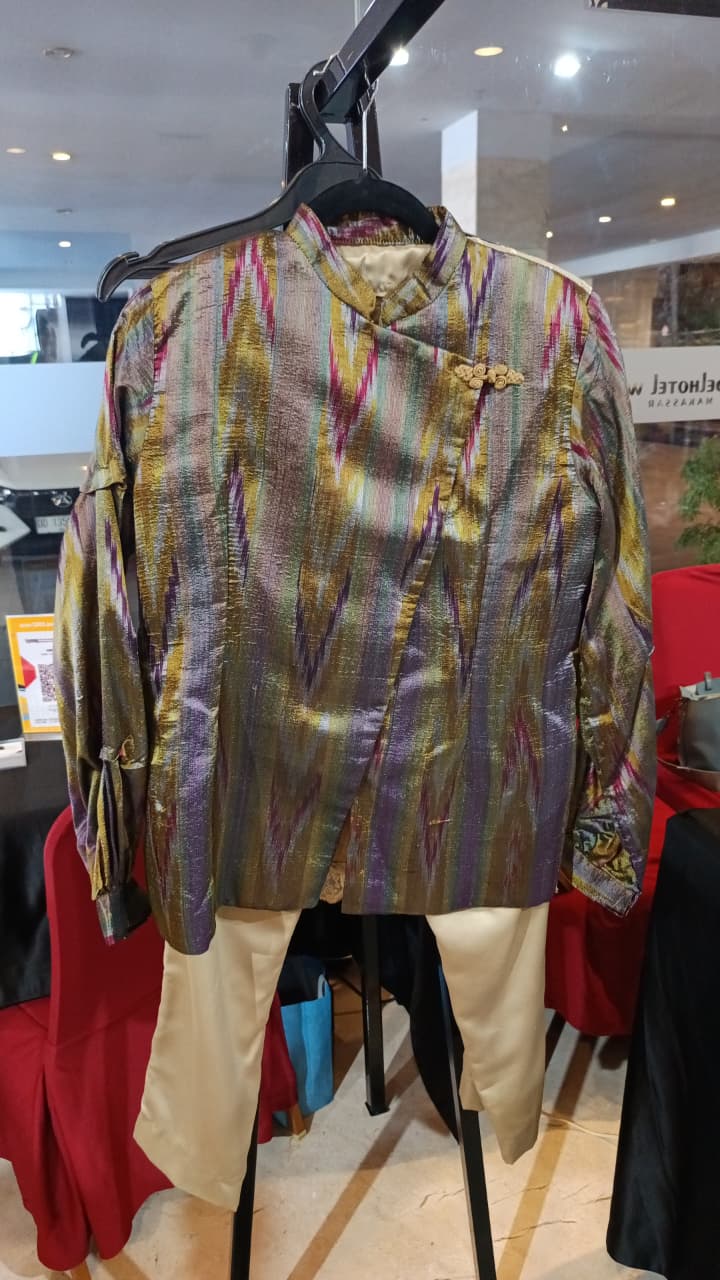 Baju Bodo Emas